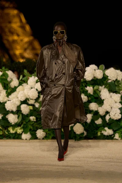 Look 29